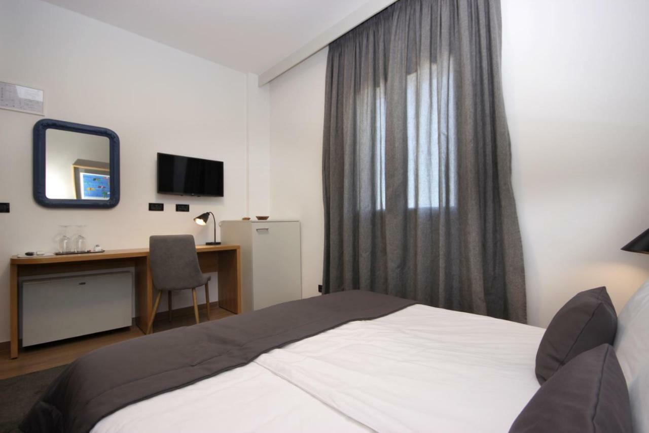 Rooms Alla Beccaccia Fazana Bagian luar foto